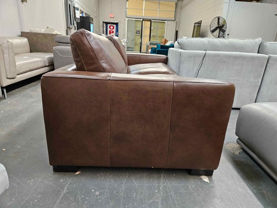 Premium Modern Sofa with Plush Cushions & Sturdy Frame - Stylish -Seater Couch ( Retails $4000.00 ) - Image 6
