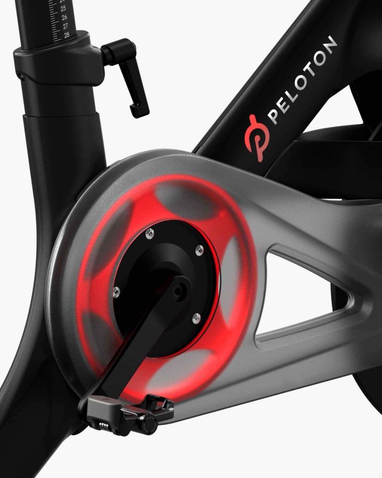 NordicTrack Commercial S22i Studio Cycle with UPGRADED 22” HD Touchscreen - Image 5