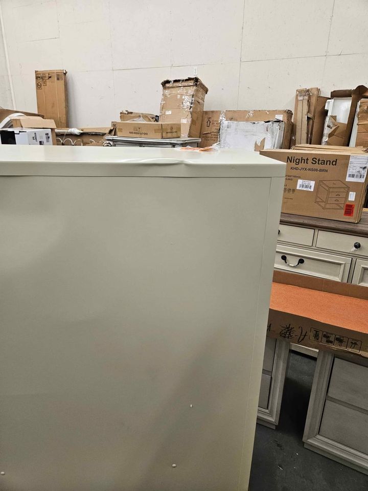 HON Brigade 700 Series 4-Drawer Lateral File Cabinet ( Slight Dent on the back ) - Image 4