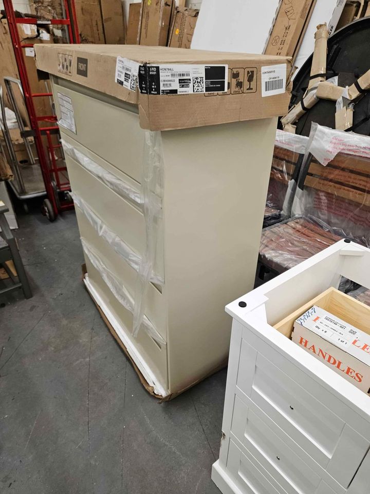 HON Brigade 700 Series 4-Drawer Lateral File Cabinet ( Slight Dent on the back ) - Image 8