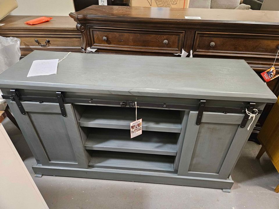 Crowborough 57" Media Console - Image 3