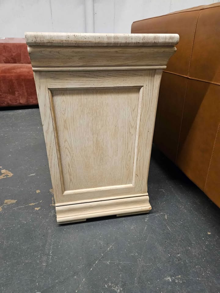 Bernhardt Furniture Large Natural Oak Stone Top Bachelor Chests - Image 6
