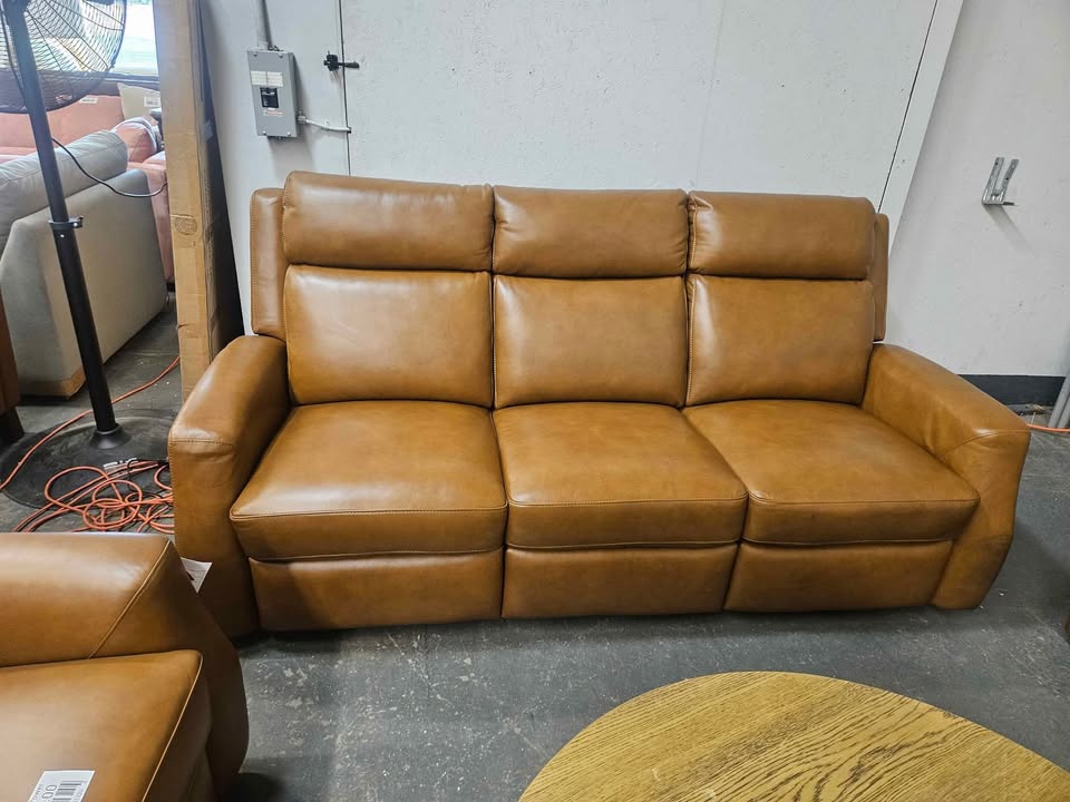 Thorton Leather Power Reclining Sofa - Image 6