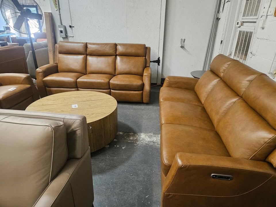 Thorton Leather Power Reclining Sofa - Image 9
