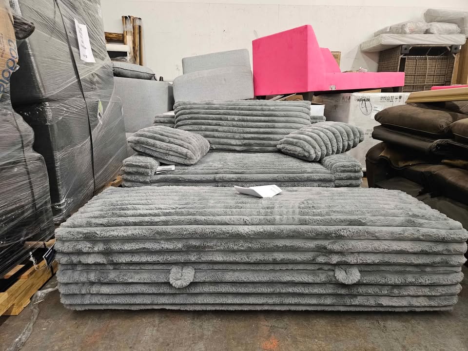 Thomasville Wills Fabric Oversize Chair and Storage Ottoman - Image 6