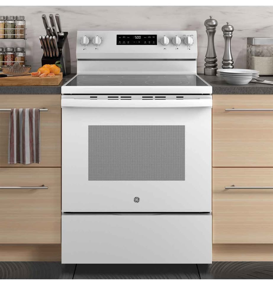GE ENERGY STAR 30" Free-Standing Electric Range with Crisp Mode - Image 6