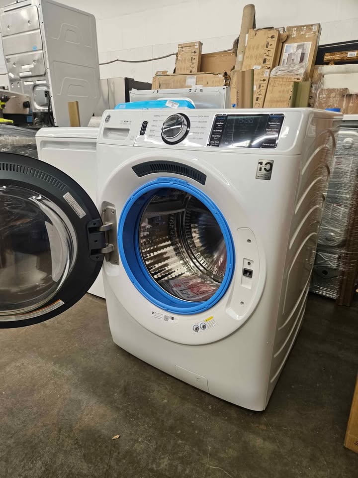 GE 5.0 cu.ft. Smart Front Load Washer in White with Steam, UltraFresh Vent System, and Microban Tech - Image 10