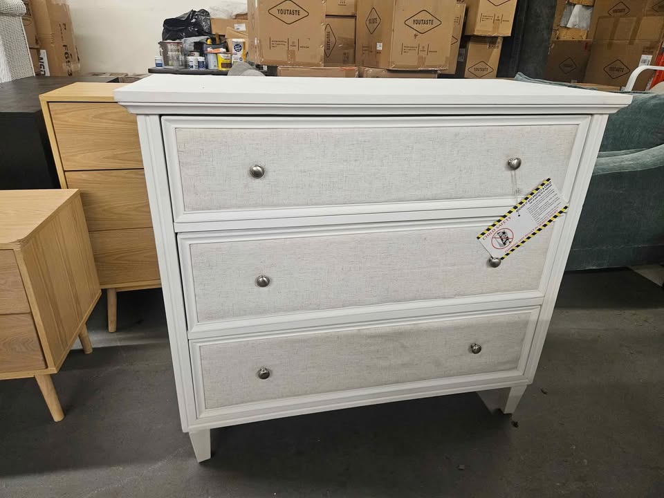 Monica 39'' W 3 - Drawer Dresser - Image 9