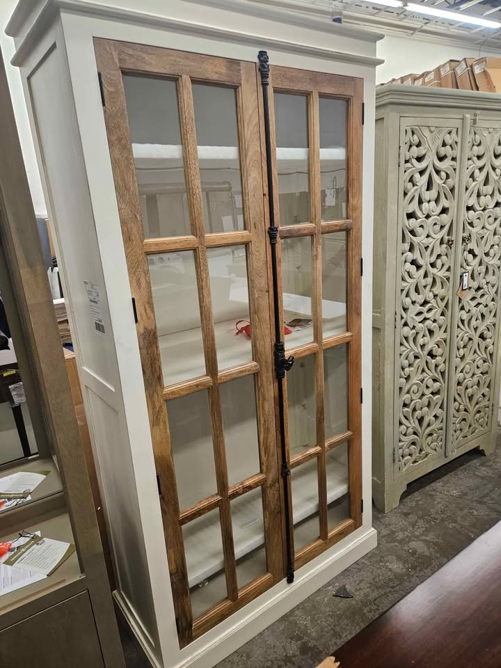 Blakely Dining Cabinet - Image 6