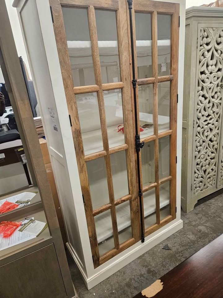 Blakely Dining Cabinet - Image 7