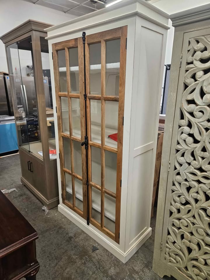 Blakely Dining Cabinet - Image 8