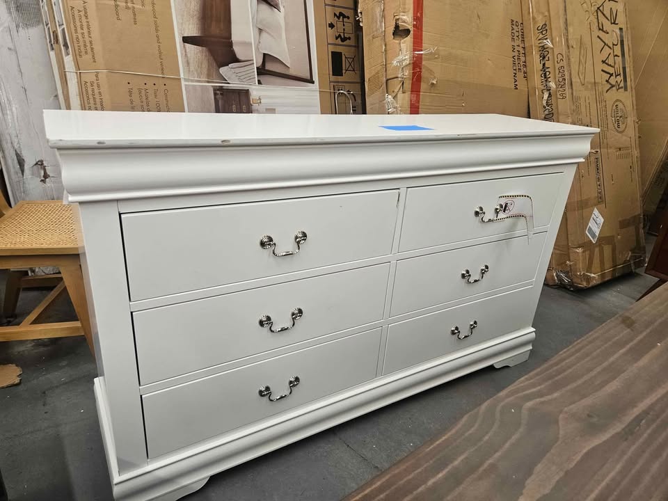 White Dewin 6 Drawer Dresser - Image 4