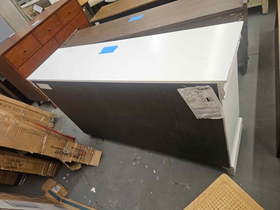 White Dewin 6 Drawer Dresser - Image 8