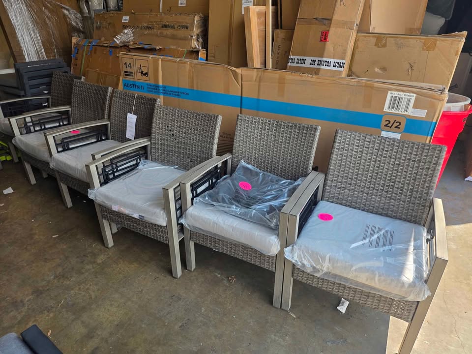 Austin II 7-piece Outdoor Patio Dining Set ( Blade cut on some chairs) - Image 7