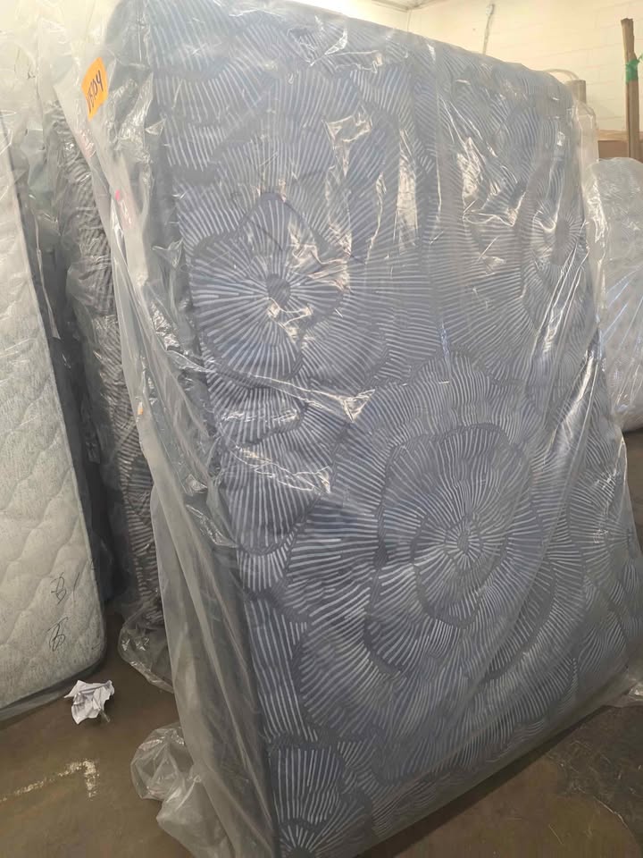 Serta Perfect Sleeper Cobalt Calm Medium Pillowtop ( Queen ) - Image 7
