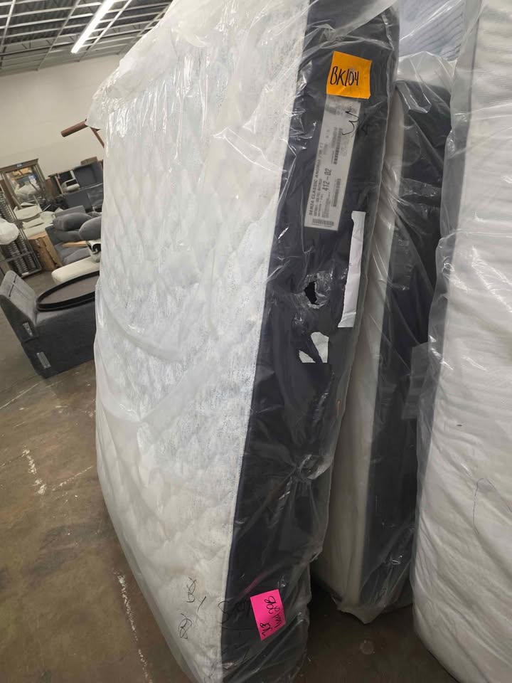 Serta Classic Andria 12.5" Firm Tight Top ( Full ) - Image 7