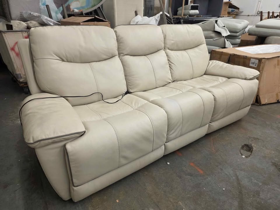 Messina Leather Power Reclining Sofa and Loveseat with Power Headrests ( Ivory ) - Image 8