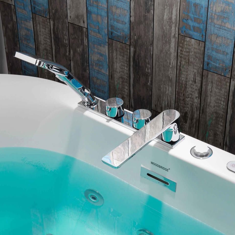 WOODBRIDGE 59" Whirlpool Water Jetted and Air Bubble Freestanding Heated Soaking Combination Bathtub - Image 5