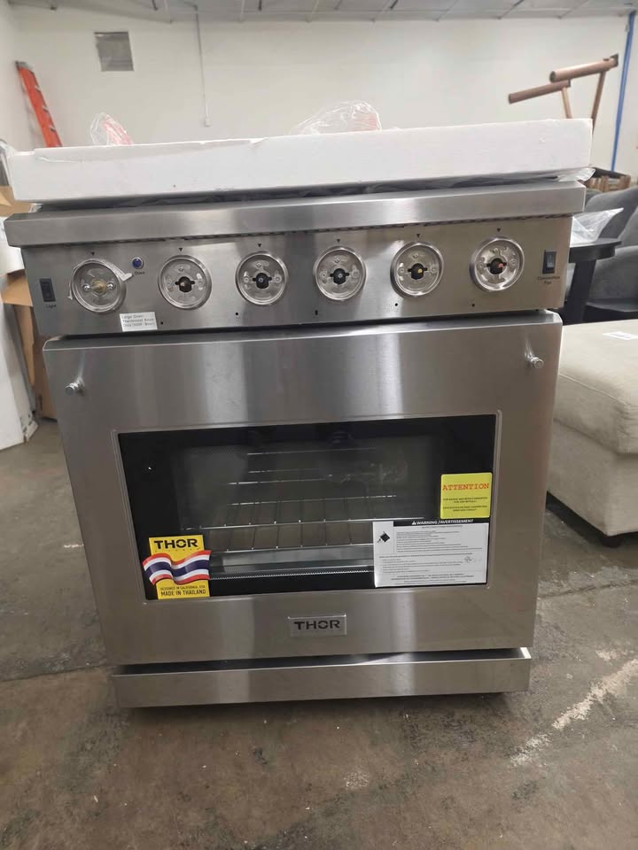 Thor Kitchen 30-Inch Gas Range with 5 Burners, 4.55 cu. ft Oven in Stainless Steel (LRG3001ULP) - Image 6