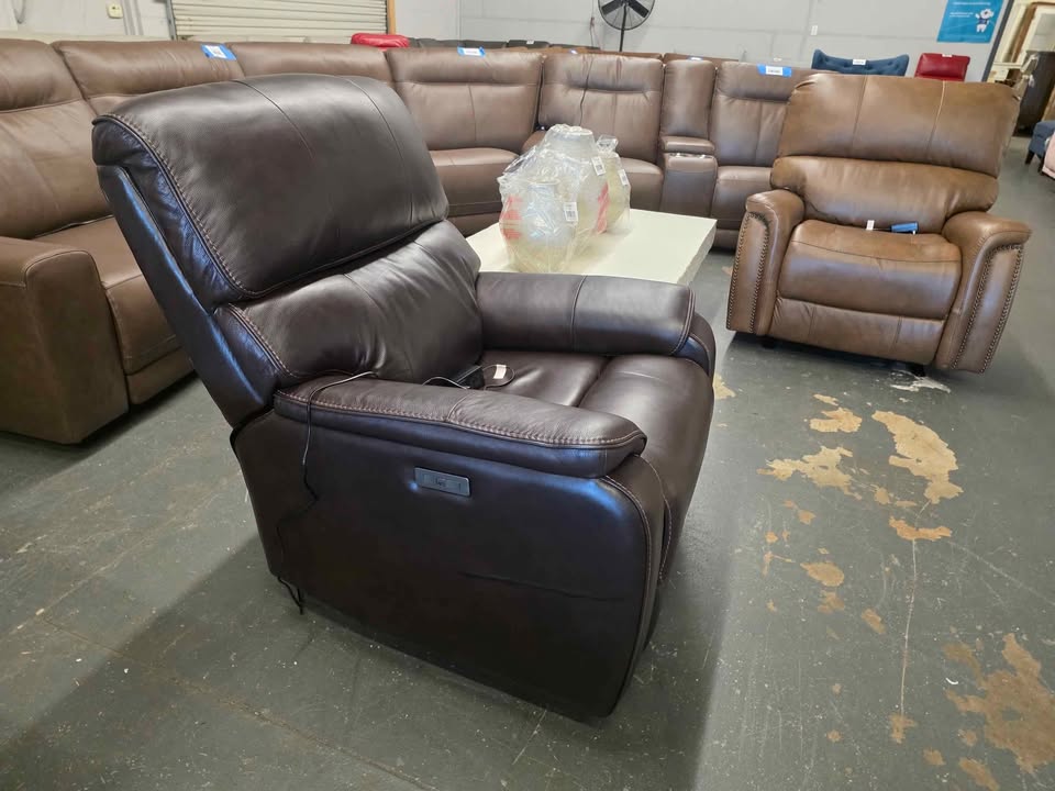 Barcalounger Columbia Leather Power Glider Recliner with Power Headrest - Image 7