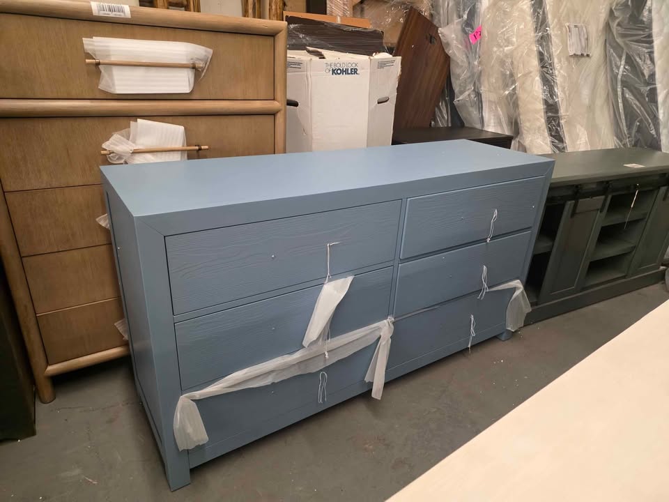 30735 Riverside Furniture Rosalie 66 Inch 6-drawer Dresser-blue - Image 7