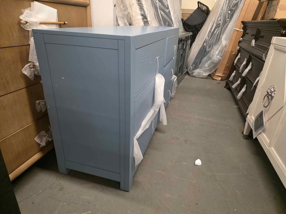 30735 Riverside Furniture Rosalie 66 Inch 6-drawer Dresser-blue - Image 8