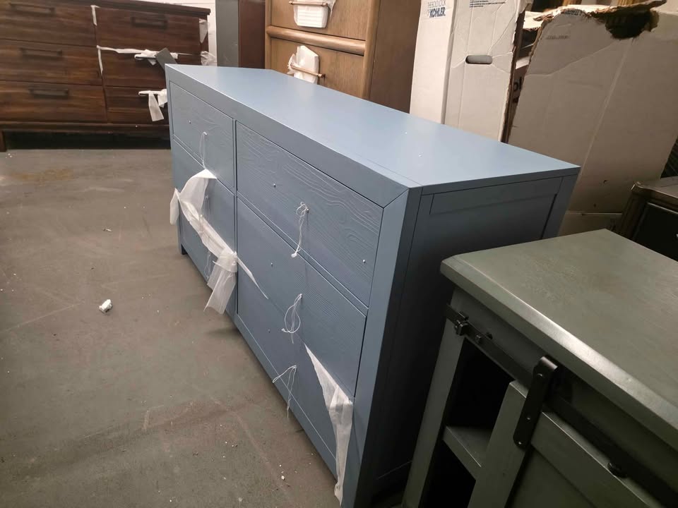 30735 Riverside Furniture Rosalie 66 Inch 6-drawer Dresser-blue - Image 10