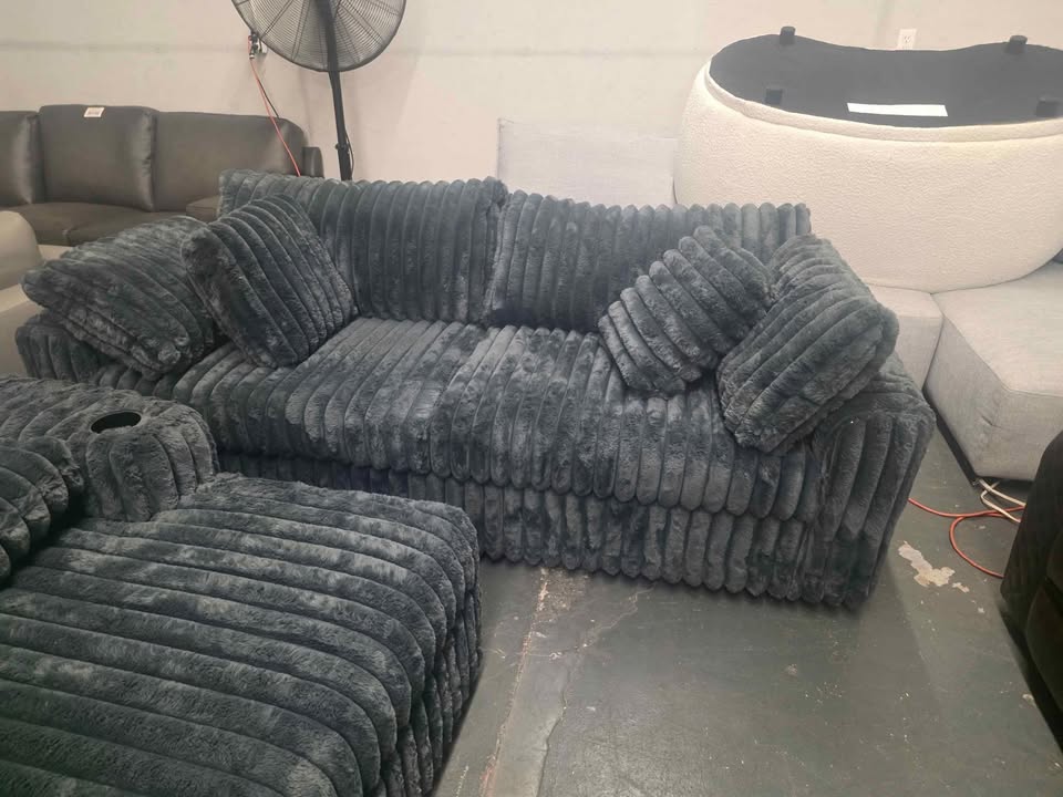 24550 Sofa and Theater Chaise Loung in Teddy Bear Charcoal Gray - Image 9