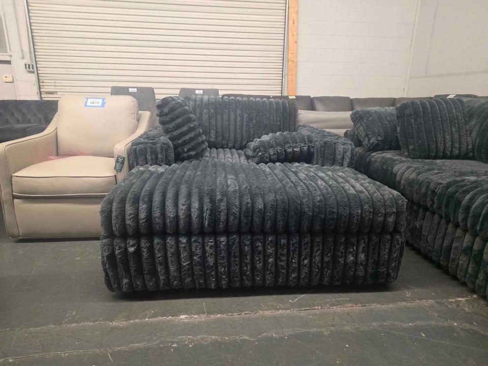 24550 Sofa and Theater Chaise Loung in Teddy Bear Charcoal Gray - Image 10