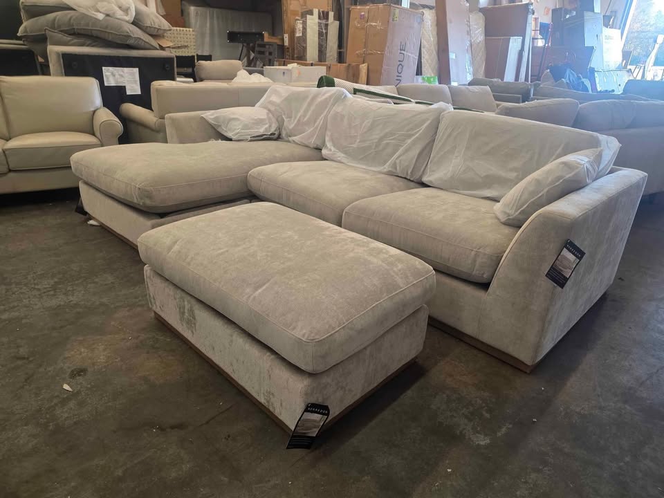 Henredon Caley Reversible Sofa Chaise with Ottoman - Image 7