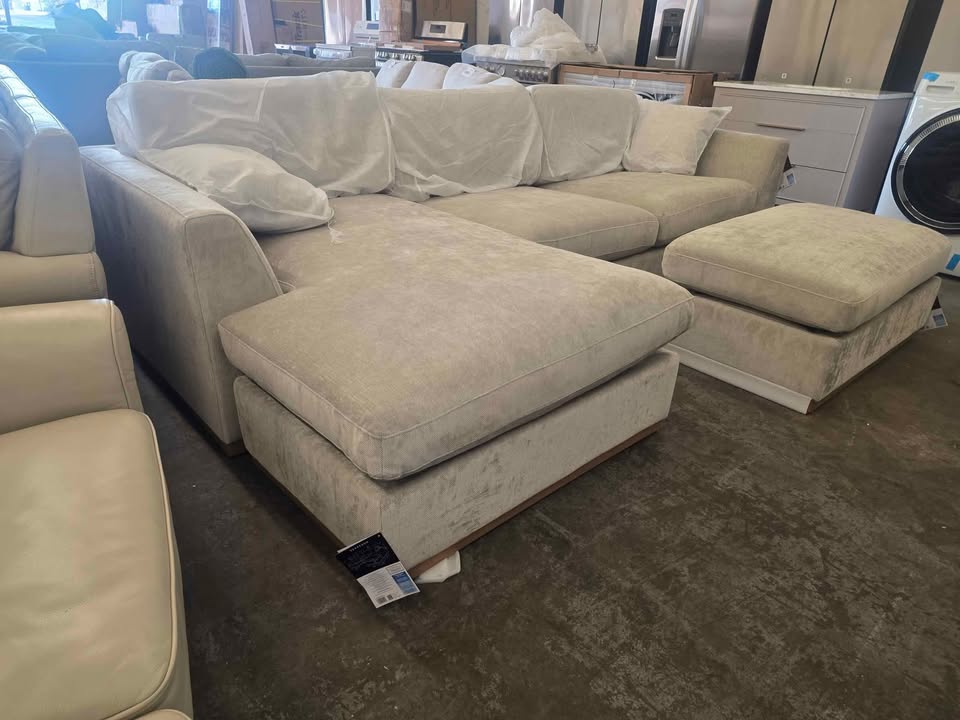 Henredon Caley Reversible Sofa Chaise with Ottoman - Image 8