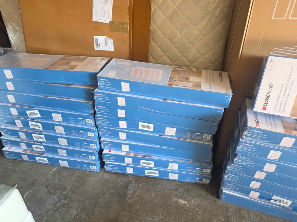 ClosetMaid 32 in. H x 24 in. W x 12 in. D White Wood Look 25-Cube Storage Organizer - Image 8