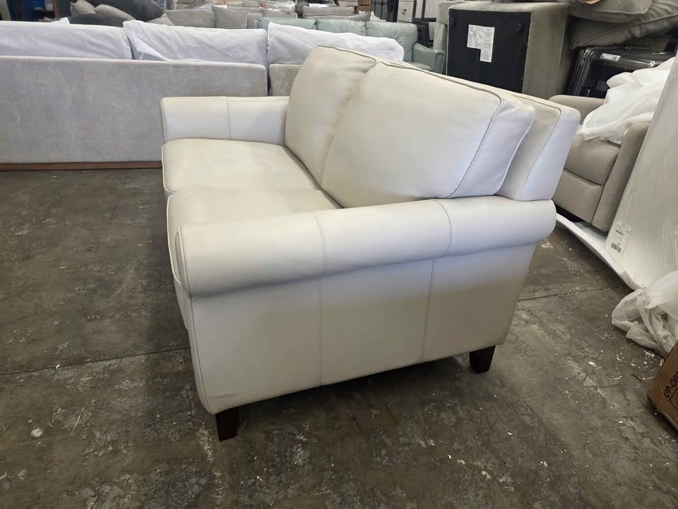 Larsen Top Grain Leather Loveseat ( Vanilla ) - Image 7