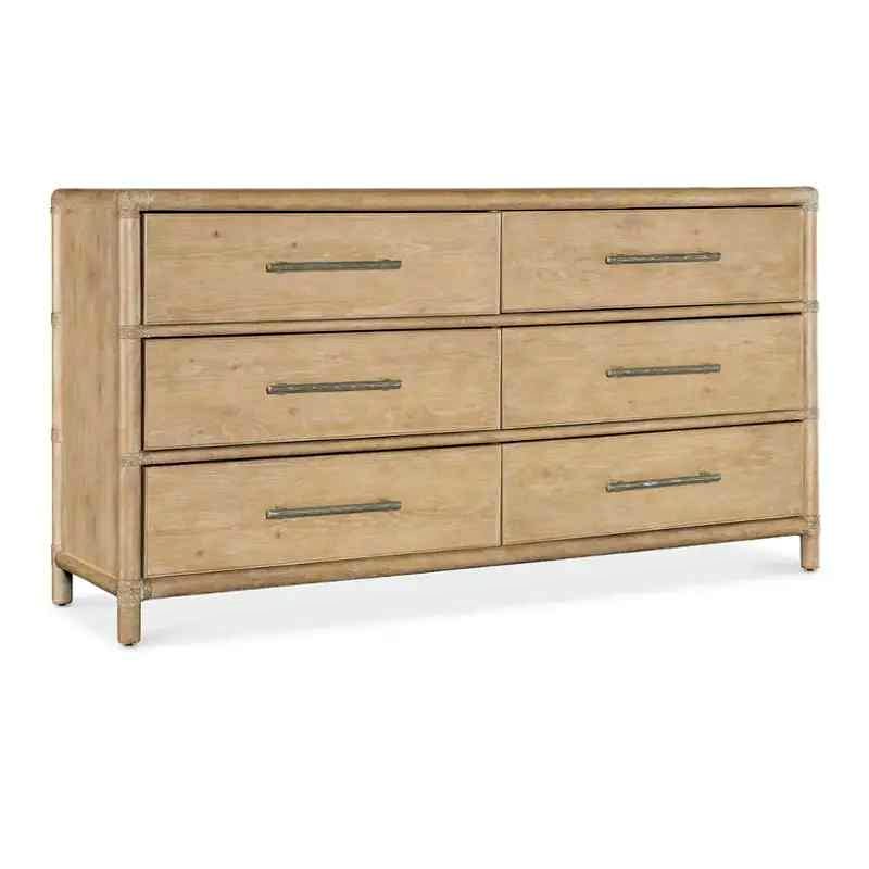 Hooker Furniture Retreat 6-Drawer Dresser in Dune ( Retails $3500.00 )