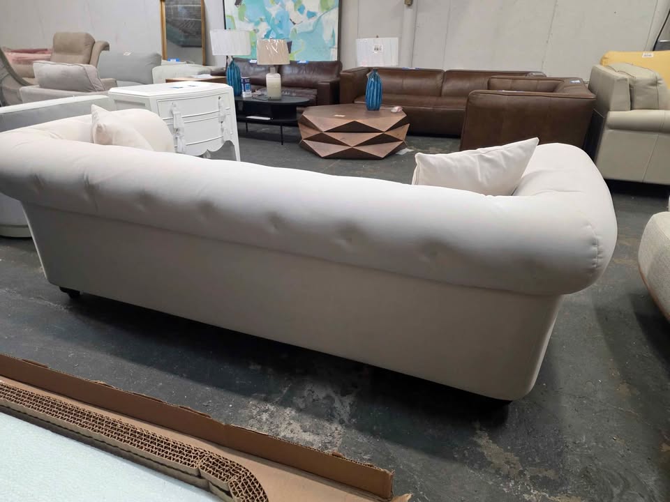WKS12 Vintage Medieval Style Sofa, White, with 2 Throw Pillows IH270 ( Retails $3000.00 ) - Image 9