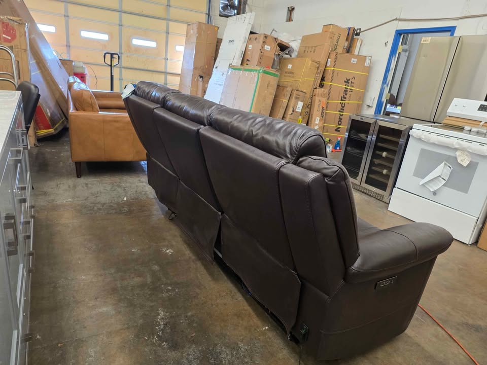 Alba Leather Power Reclining Sofa with Power Headrests - Image 9