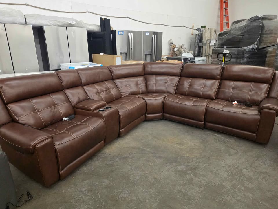 Concord 6-piece Leather Power Reclining Sectional with Power Headrests - Image 6