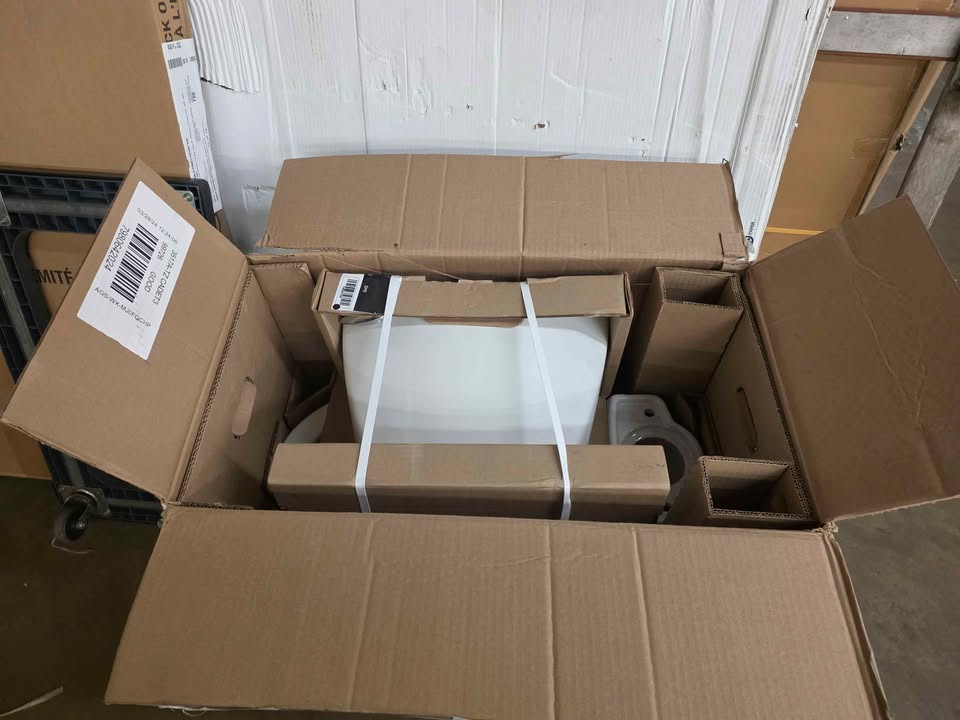 Cadet 3 FloWise 1.28 GPF/4.8 LPF Left Trip Lever Chair Height Elongated-Front Toilet with Slow-Close - Image 6