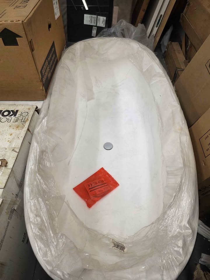 71" x 35.43" Freestanding Soaking Solid Surface Bathtub ( Cpingao ) - Image 8