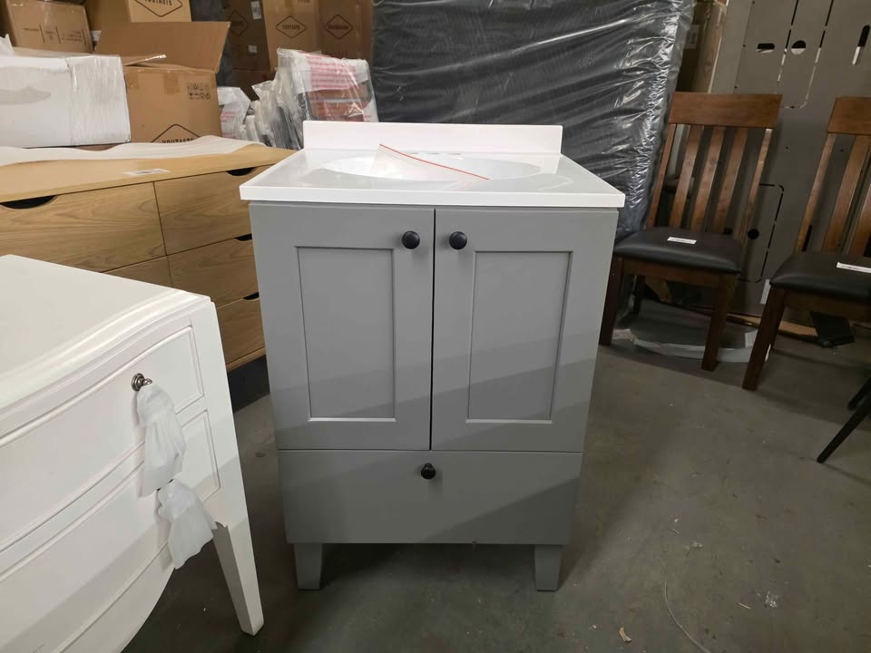 Kohler Poplin 24" Free Standing Single Vanity with Top - Image 4