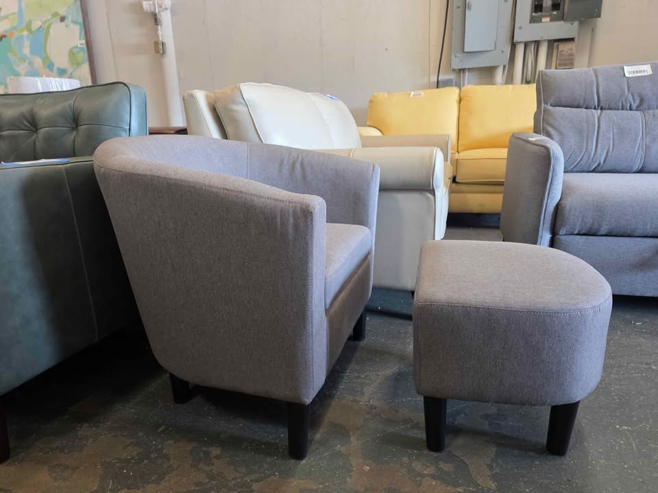 Take a Seat Churchill Cement Gray Fabric Accent Chair with Ottoma - Image 7