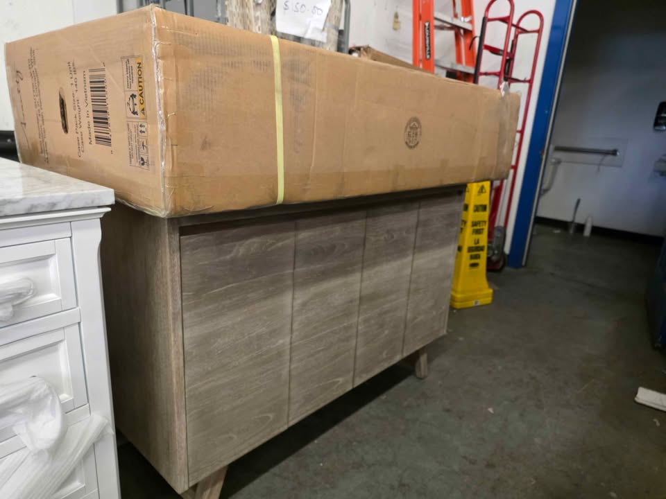 Coventry 48 in. Single Sink Bathroom Vanity - Grey Teak ( Retails $2300.00 ) - Image 5