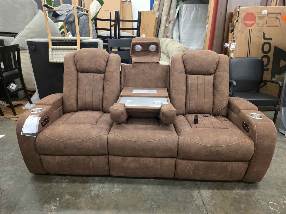 Wolfridge Dual Power Reclining Sofa - Image 5