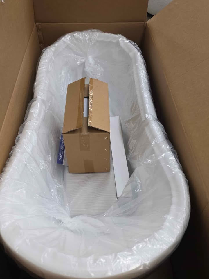 63 in. Acrylic Clawfoot Non-Whirlpool Bathtub in Glossy White With Glossy White Clawfeet And Glossy - Image 6