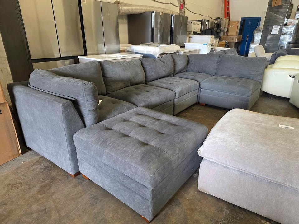 Thomasville Tisdale Modular Sectional 6-piece Dark Gray with Storage Ottoman - Image 6