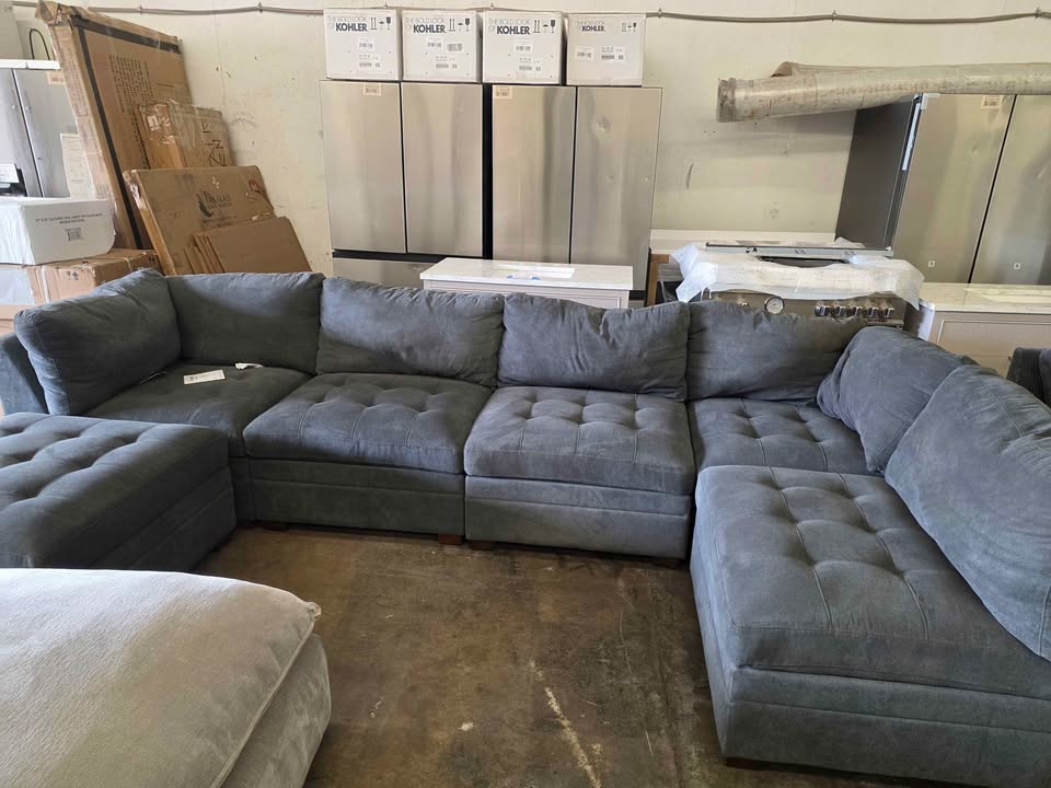 Thomasville Tisdale Modular Sectional 6-piece Dark Gray with Storage Ottoman - Image 10