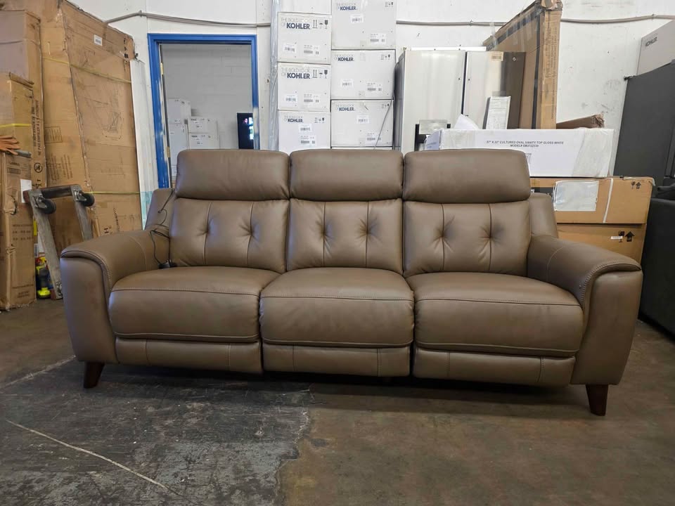 Malibu Leather Power Reclining Sofa with Power Headrests ( Retails $2900 ) - Image 9