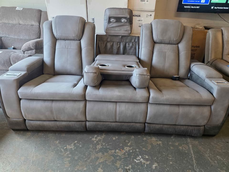 Next-Gen DuraPella Performance Fabric Dual Power Reclining Sofa - Image 6