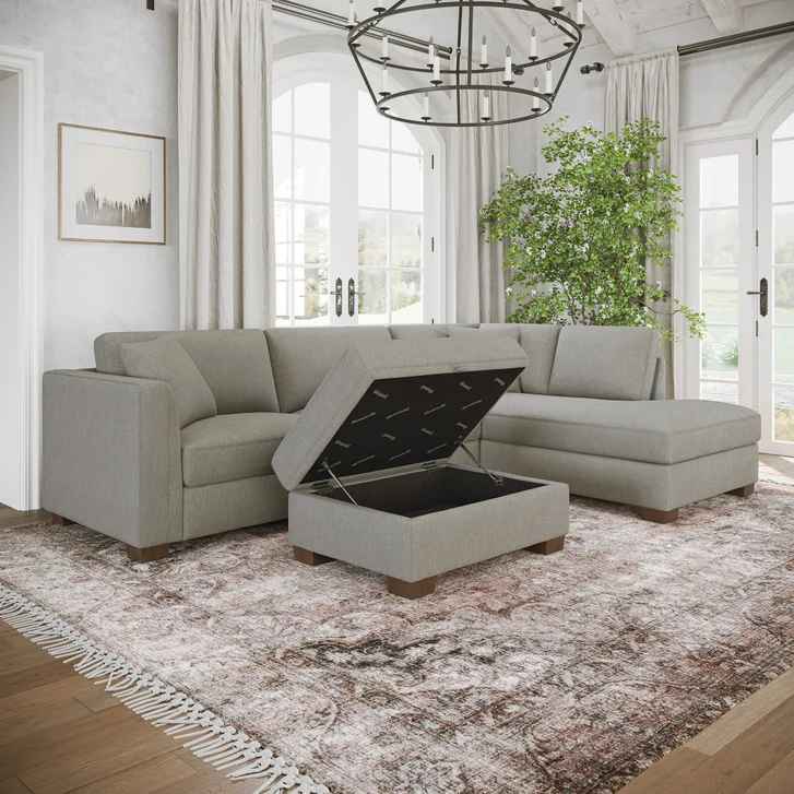 Thomasville Walsen Sectional with Storage Ottoman - Image 3