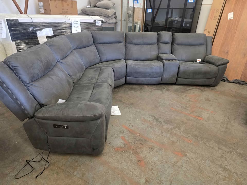 Zakary 6-piece Fabric Power Reclining Sectional With Power Headrests - Image 6